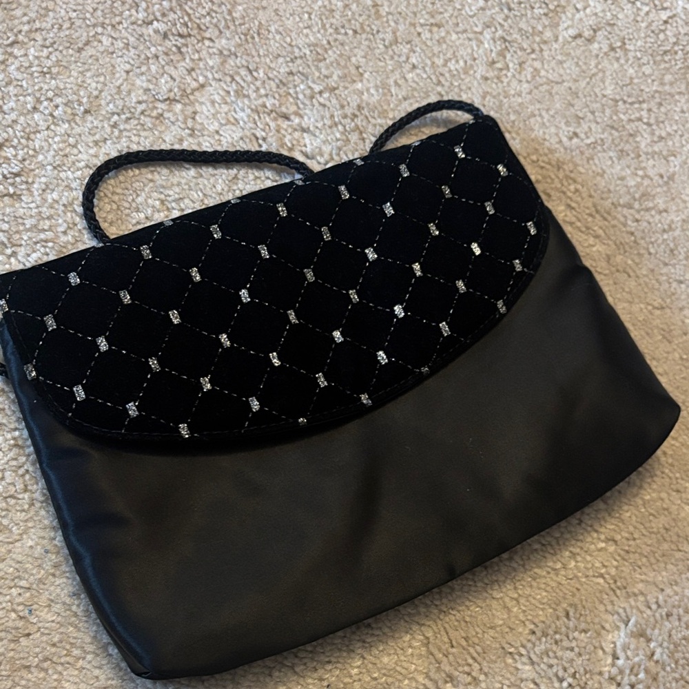 Elegant Black Evening satin Clutch - Picture 8 of 8